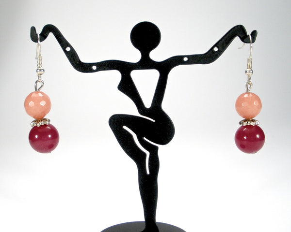 pink agate bead set with contrasting druzy pendant