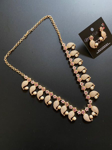 Traditional mango pattern necklace set